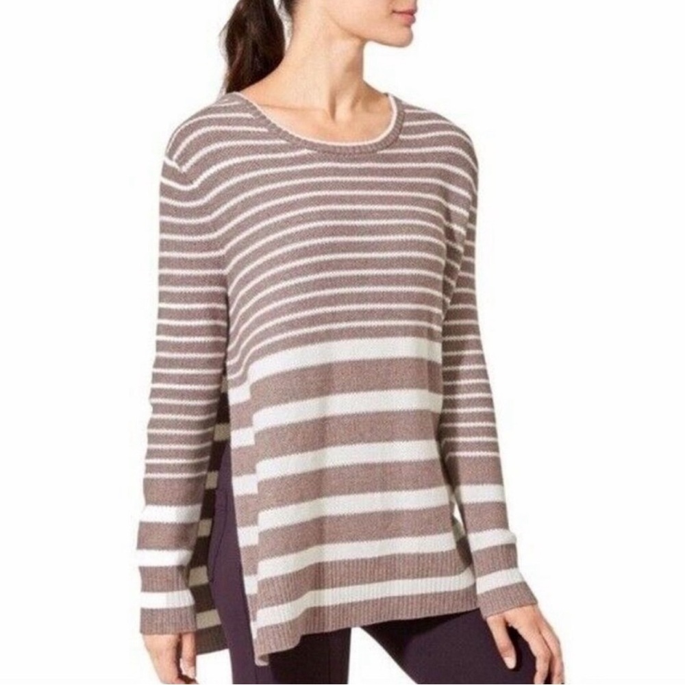 EUC Athleta Striped Kennewick Side Slit Pullover Sweater Tan Cream Womens XXS